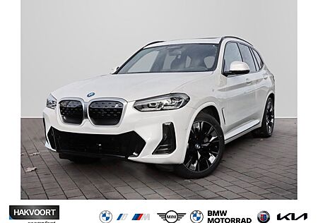 BMW iX3 Impressive Pano