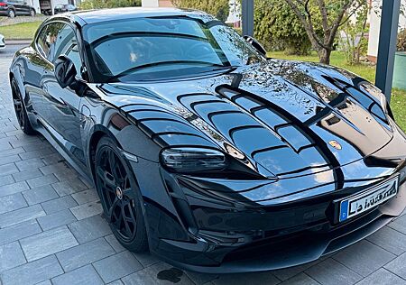 Porsche Taycan 4 Sport Turismo - Bose Luft Approved