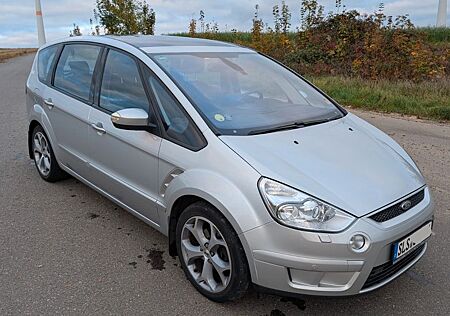 Ford S-Max gebraucht kaufen Ford S-Max 2,0 Titanium Panormadach AHK 8fach Bereift