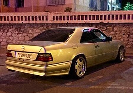 Mercedes-Benz E 320 Coupe AMG