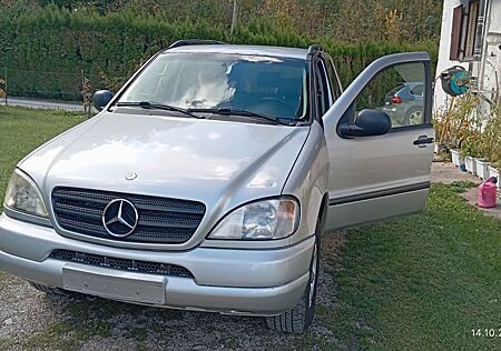 Mercedes-Benz ML 320 -