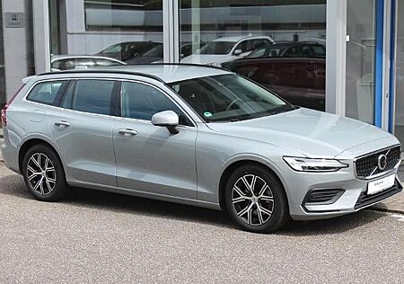 Volvo V60 Core - Leder-Sitzkomfort-Winter