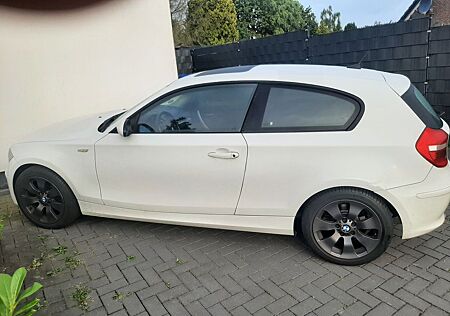 BMW 120i -
