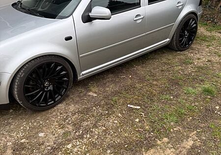 VW Golf Volkswagen 2.8 V6 4motion V6