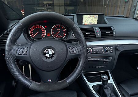 BMW 120i Cabrio Facelift M-Paket Navi Xenon Leder