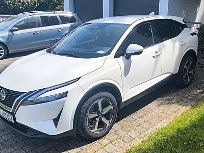 Nissan Qashqai 1.3 DIG-T MHEV 158PS Xtronic N-Conne...