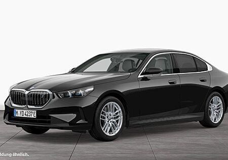 BMW i5 eDrive40 Limousine HK HiFi DAB LED Klimaaut.