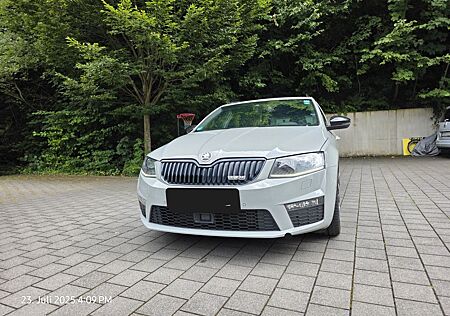 Skoda Octavia 2.0 TSI Green tec DSG RS Combi RS