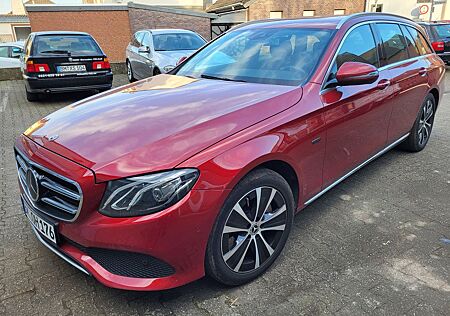 Mercedes-Benz E 300 de T Autom. - mit AHK