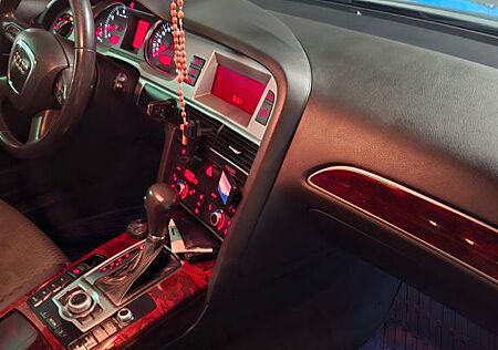 Audi A6 2.4 multitronic -