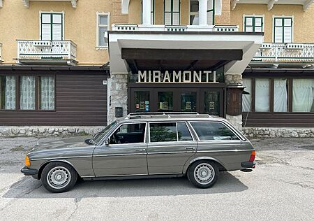 Mercedes-Benz 280 TE Traumkombi