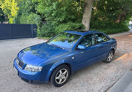 Audi A4 2.0 Multitronic Automatik | Baujahr 2002