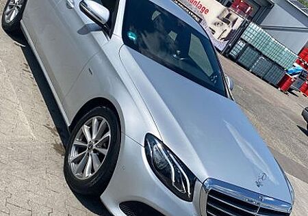 Mercedes-Benz E 200 d Autom. -