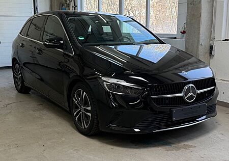Mercedes-Benz B 200 Aut. Kamera SHZ NAVi AHK