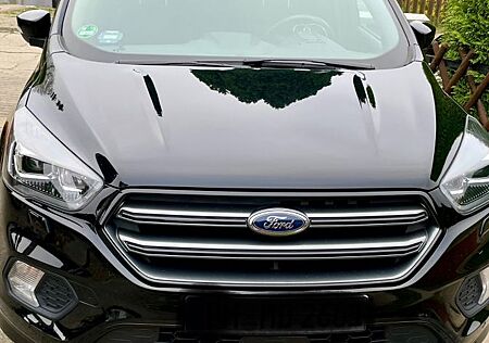 Ford Kuga 2,0 TDCi 4x4 132kW ST-Line PowerShift S...