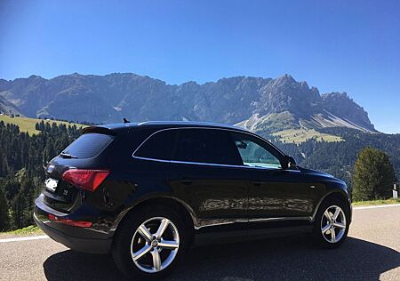 Audi Q5 2.0 TDI S tronic quattro -
