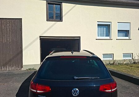 VW Passat Variant Volkswagen 2.0 TDI Trendline Variant Tre...
