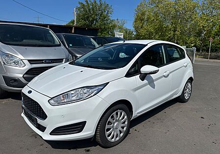 Ford Fiesta Facelift 4TÜR/TÜV/SHZ/PDC V+H/68TKM
