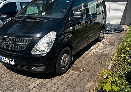 Hyundai H-1 Bestattungswagen