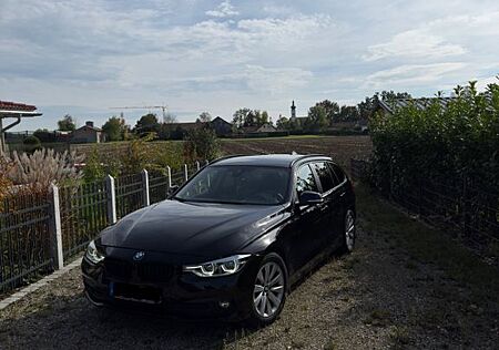 BMW 320d Touring Advantage Automatic