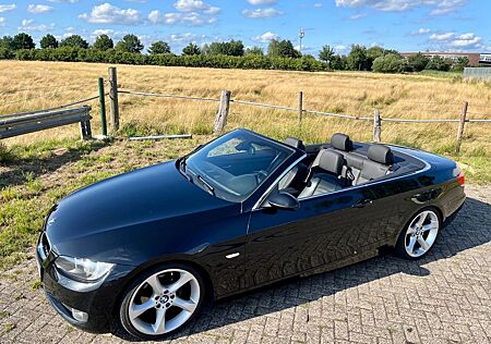 BMW 320i Cabrio -