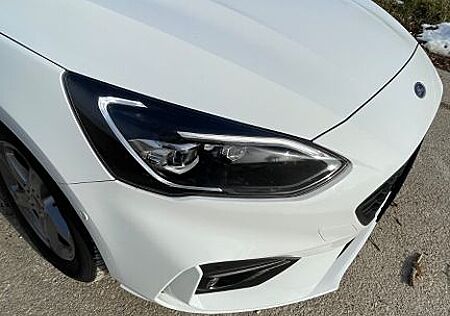 Ford Focus Panorama Dach ,LED, ST line