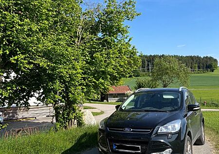 Ford Kuga 2,0 TDCi 4x4 110kW Titanium PowerShift ...