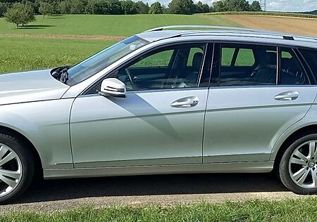 Mercedes-Benz C 220 CDI T BlueEFFICIENCY - 8fach bereift