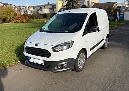 Ford Transit Courier , sauberes Handwerkerfahrzeug