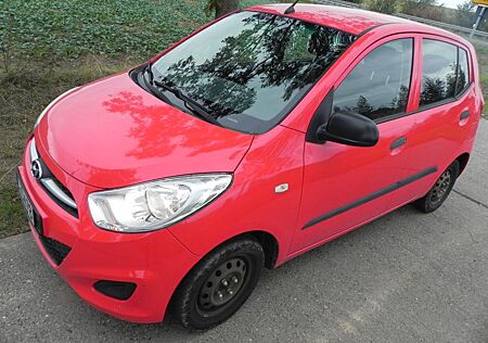 Hyundai i10 1.1 Bj.2013/TÜV 01.27/Klima/ 22€Steuer /Top