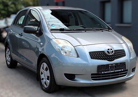Toyota Yaris Cool