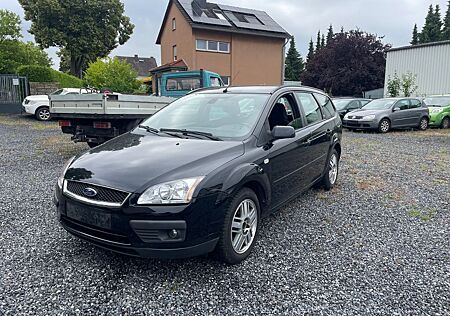 Ford Focus Turnier Ghia