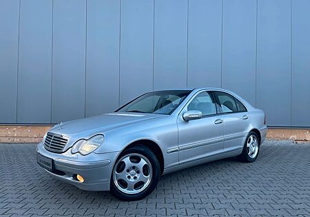 Mercedes-Benz C 320 Aut.ELEGANCE°Navi°Xenon°Temp°Klima°AHK°