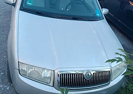 Skoda Fabia gebraucht kaufen Skoda Fabia 1.4 16V Comfort Comfort tüv bis 01.2027