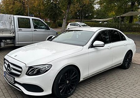 Mercedes-Benz E 220 d Autom. -