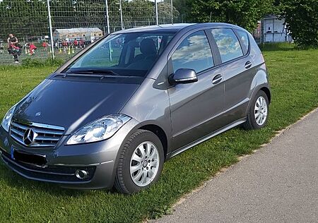 Mercedes-Benz A 160 CDI Elegance Autotronic
