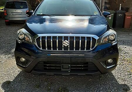 Suzuki SX4 S-Cross (SX4) S-Cross 1.4 Allgrip, EU6, Pano, Leder usw.