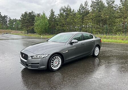 Jaguar XE E-Performance 163PS Prestige Automatik/Kamera
