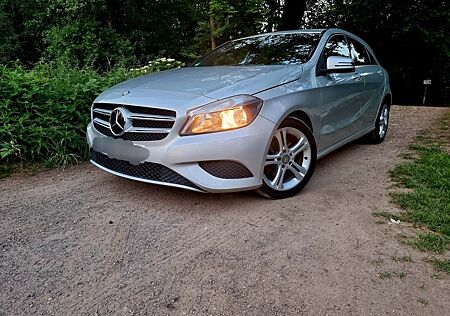 Mercedes-Benz A 180 BlueEFFICIENCY Urban Urban