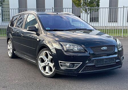 Ford Focus Turnier Sport TDCi 2.0TDI TÜV NEU