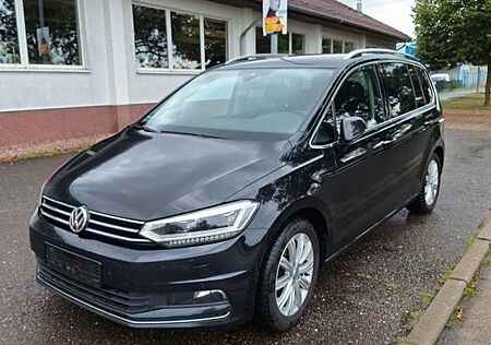 VW Touran Volkswagen 2.0 TDI SCR DSG Highline Sthz Matrix ACC