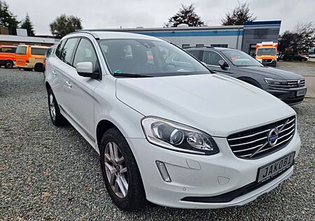 Volvo XC 60 XC60 Summum 1. Hand LEDER NAVI BT BI-XENON