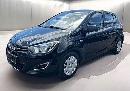 Hyundai i20 1.2 FIFA World Cup EDITION Klima