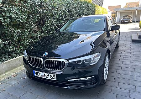 BMW 520d xDrive A Luxury Line Luxury Line