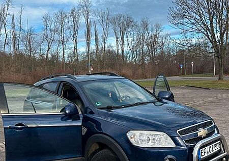 Chevrolet Captiva 2.4 LS 2WD 7-Sitzer LS