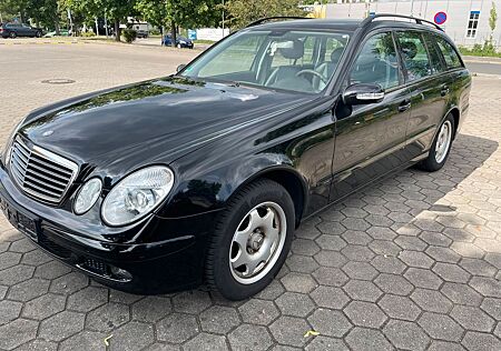 Mercedes-Benz E 200 KOMPRESSOR CLASSIC