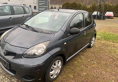 Toyota Aygo (X) Aygo AYGO Basis