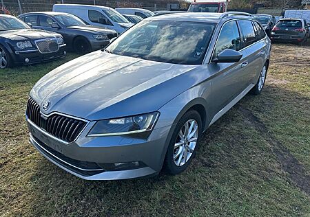 Skoda Superb Combi 2.0 Tdi DSG Facelift