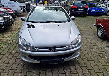 Peugeot 206 CC Platinum 110 Cabrio Stahldach