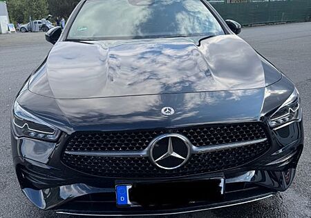 Mercedes-Benz CLA 250 e DCT - AMG Line Premium Plus